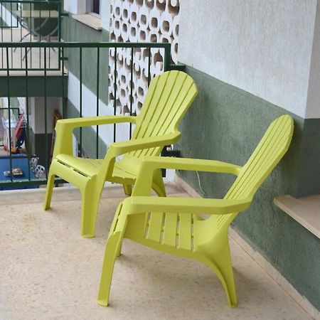 Apartamento En Benicasim Con Piscina Lägenhet Benicàssim Exteriör bild