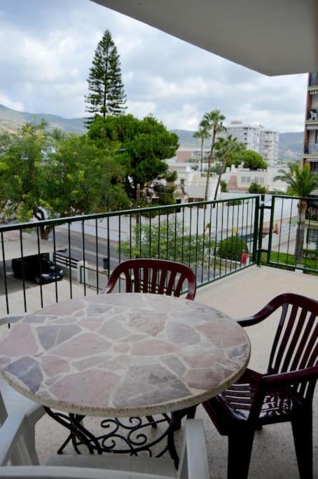 Apartamento En Benicasim Con Piscina Lägenhet Benicàssim Exteriör bild