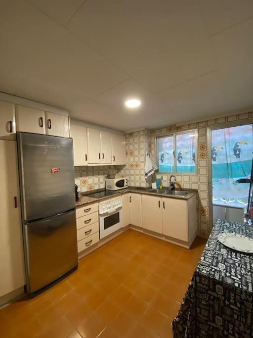 Apartamento En Benicasim Con Piscina Lägenhet Benicàssim Exteriör bild
